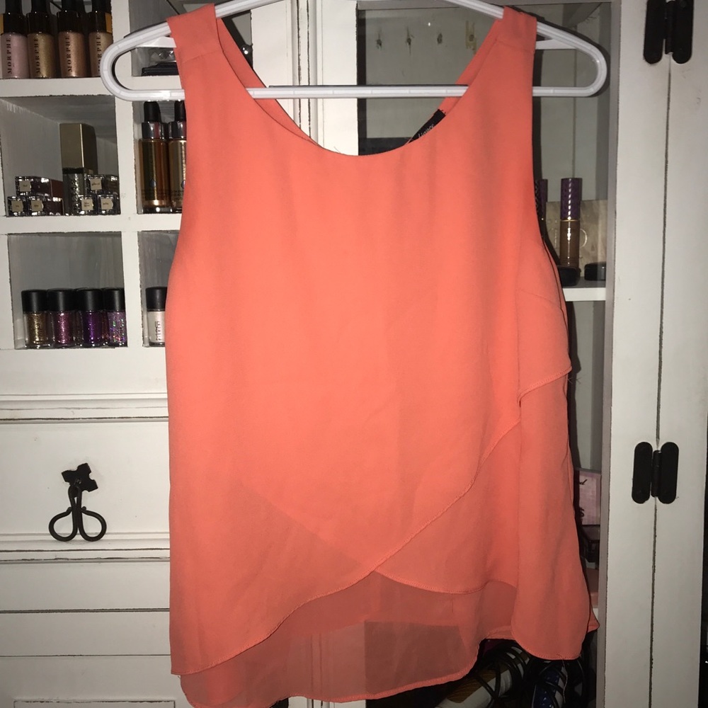 Layered top